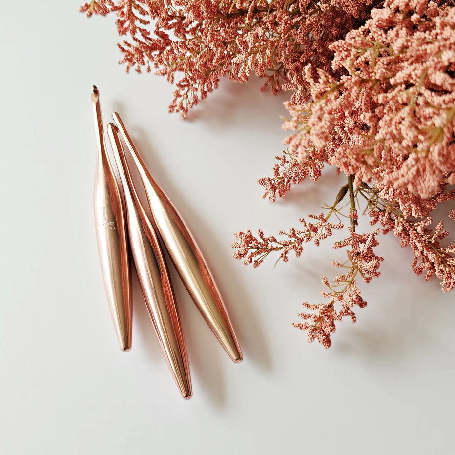 Furls Blush Streamline Metal 10.00mm